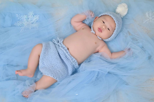 溧阳宝宝吐奶黄色